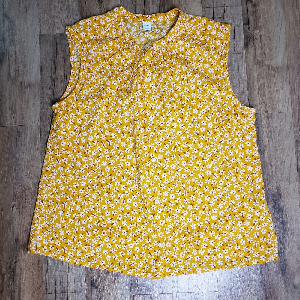 Women's Floral Sleeveless Button-Down Top Old Navy Size Small